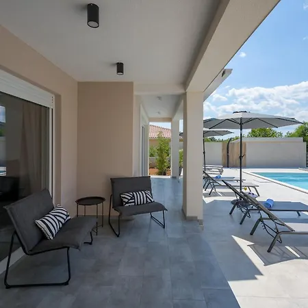 Villa Sanja