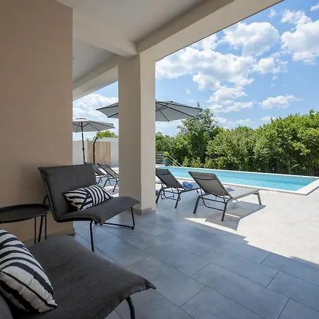 Villa Sanja *